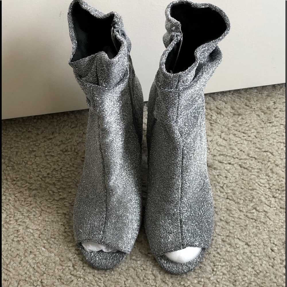 Glittery Chunky Styled Peep Toe Booties